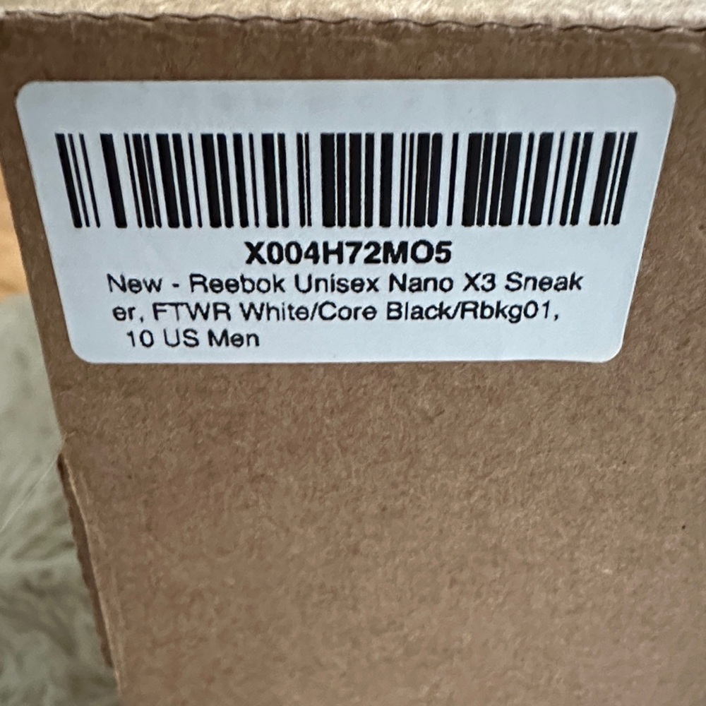 Men’s Reebok sneakers new with tag - Picture 6 of 6
